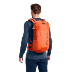 Titelseite -Camping-Ausrüstung Verkaufsgeschäft 48524 23001 TRAVERSE 20 K2121 d2 WebRes