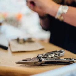 Leatherman "Sidekick" -Camping-Ausrüstung Verkaufsgeschäft Sidekick Rev Wingman Jewelry DIY2028229